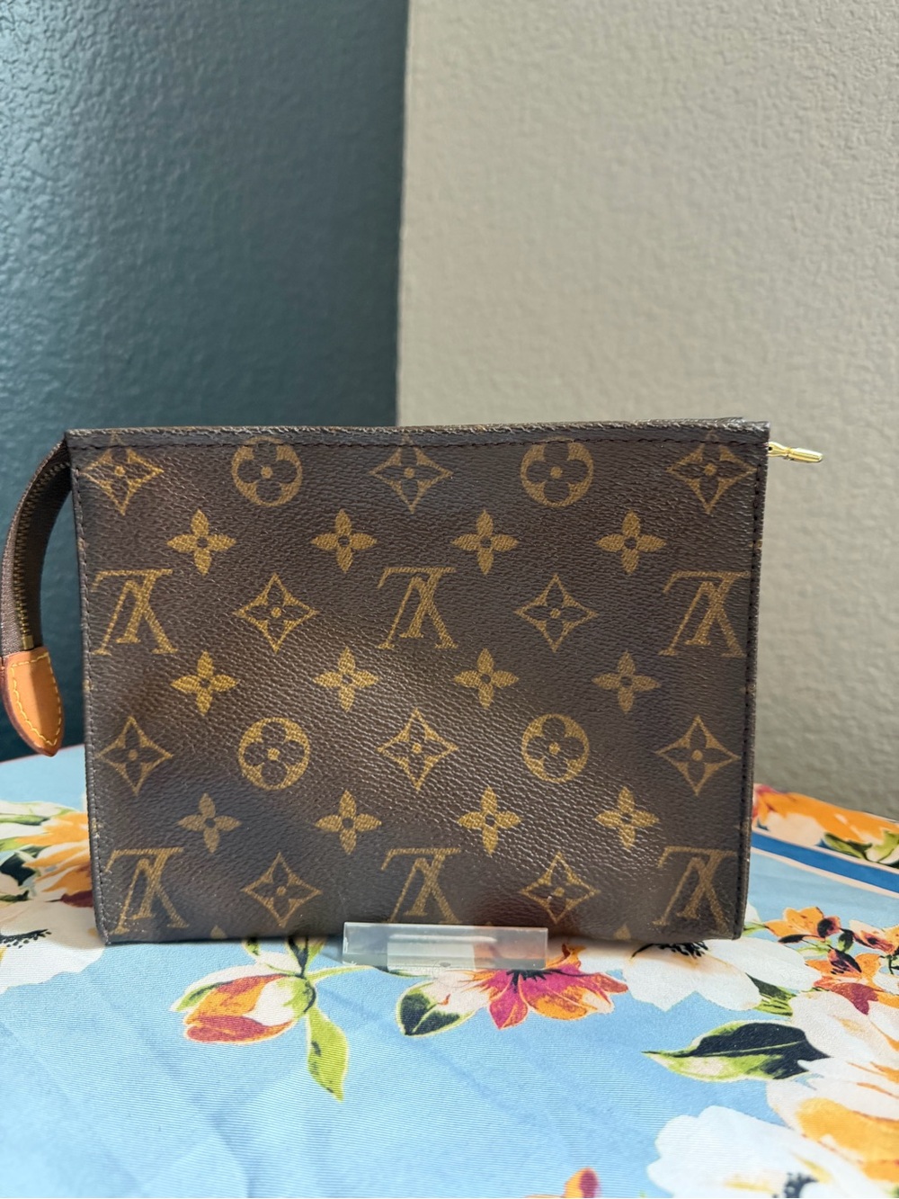 Louis Vuitton Monogram Canvas Pouch 18cm - Brown and Gold